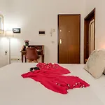 Leonardino - Sweet Dreams In Florence