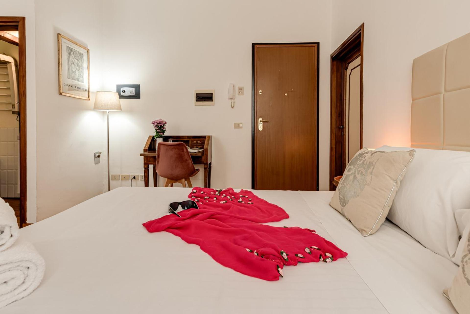 Leonardino - Sweet Dreams In Appartement *